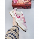 中国2023 兔年定制耐克Nike SB Dunk Low SE"85 Double Swoosh/Grey/Pink/Rabbit"扣篮系列低帮休闲运动滑板板鞋“麂皮浅灰粉红双钩小兔”