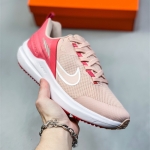 耐克NIKE RUN SWIfT W12X 极致登月 网面透气休闲跑步鞋 女款